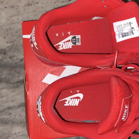 Nike Air Max 90s - Picture 6 of 6